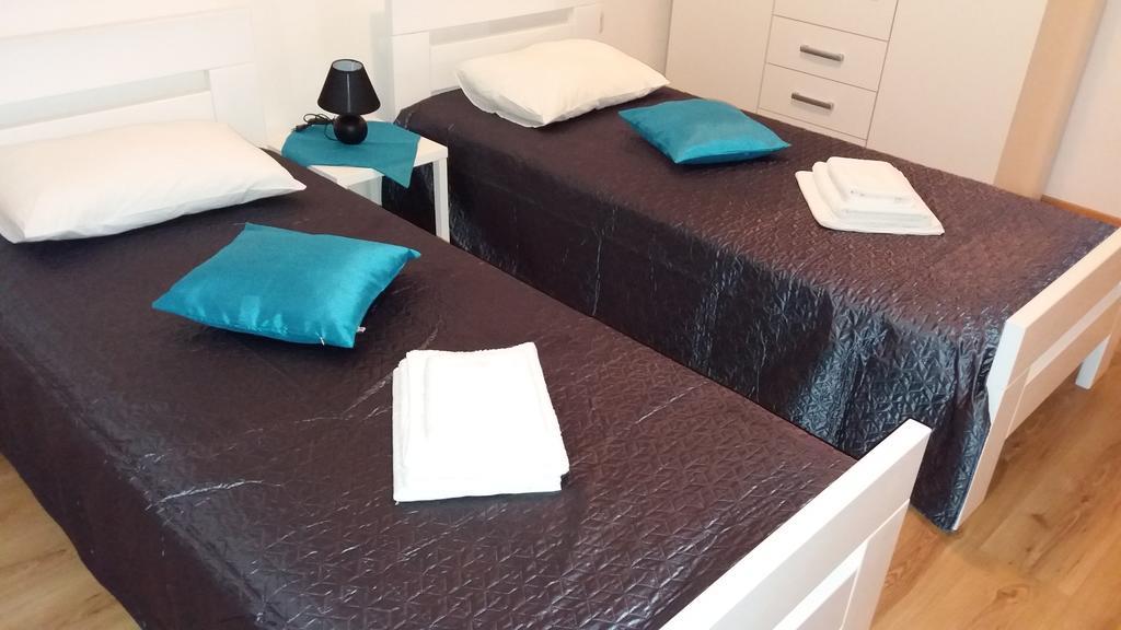 Apartmani Luan Вис Екстериор снимка